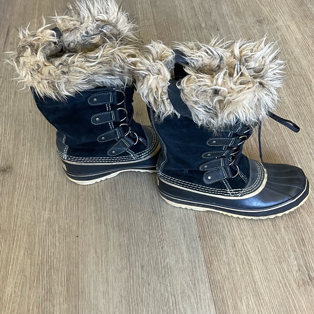 SOLD Sorel Tall Joan of Arctic Winter Boots Sz 9